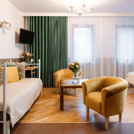 Dom Potok Bed & Breakfast 3*